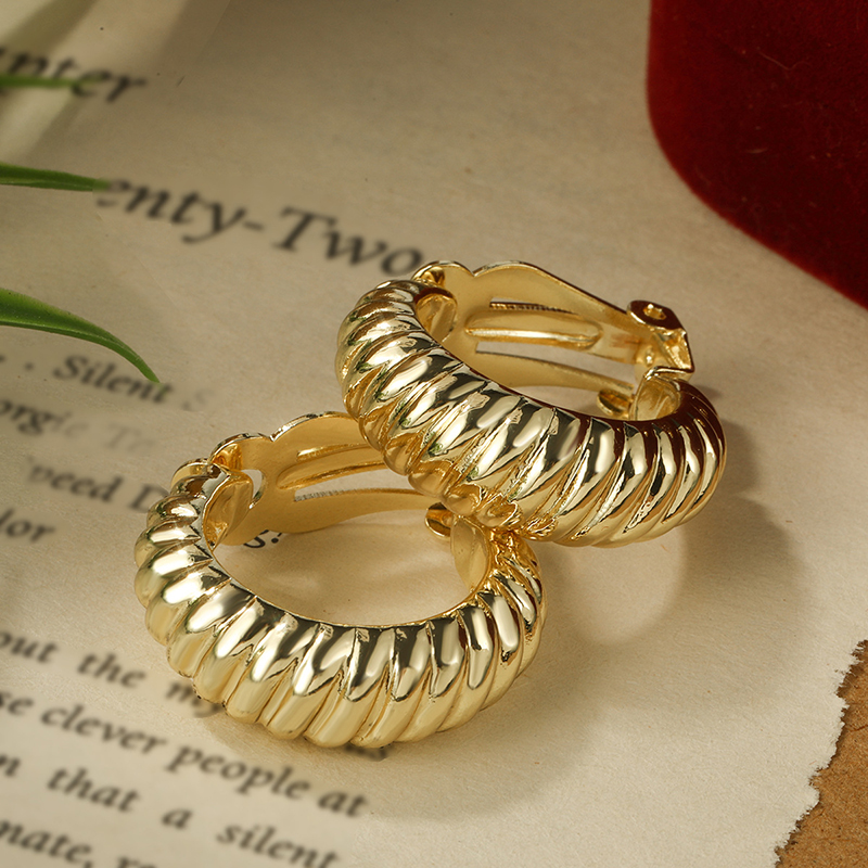 Pendientes de Clip de aro dora - Body Jewelry Hypoallergenic reseña y precio